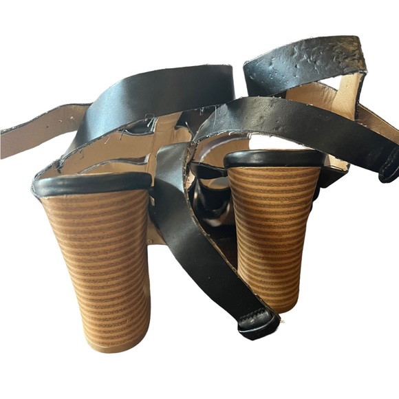 American Eagle Outfitters Women Ankle Strap Block Heel Sandals 8.5 - Picture 2 of 5